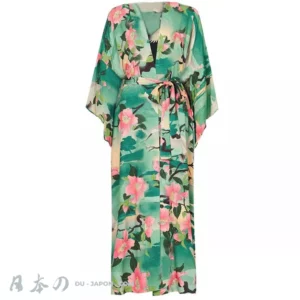 Robe kimono florale verte et rose, élégante et confortable, idéale pour toutes les occasions.