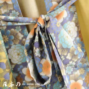 Nœud en soie florale bleue, orange et blanche pour kimono traditionnel japonais.