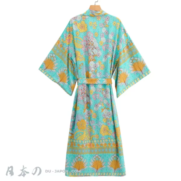 Robe kimono floral turquoise, élégante et joyeuse, idéale pour lété.